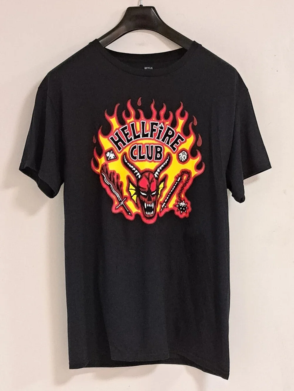 Netflix Stranger Things Hellfire Club Graphic T-Shirt Men's Size Medium